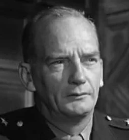 Митчелл Миллард фото