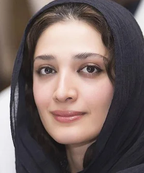 Мина Садати фото