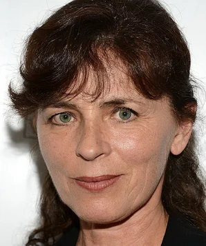 Мира Фурлан фото