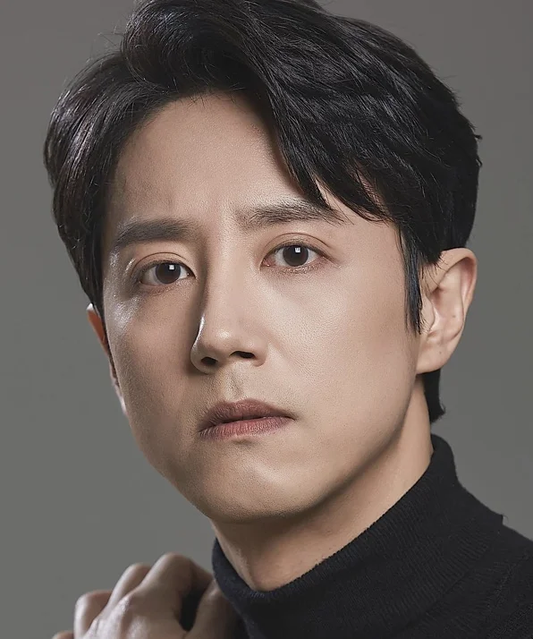 Мён Сын-хун фото