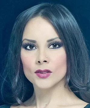 Нэнси Сехари фото