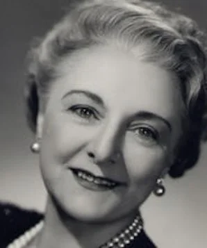 Уолкер Нелла фото