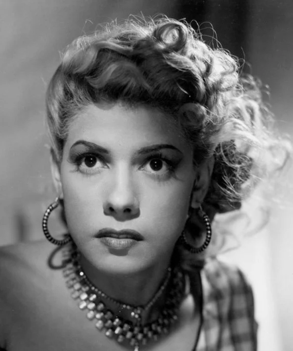 Нинон Севилья фото