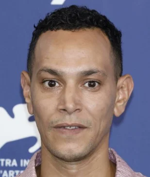 Эмбарек Оссини фото