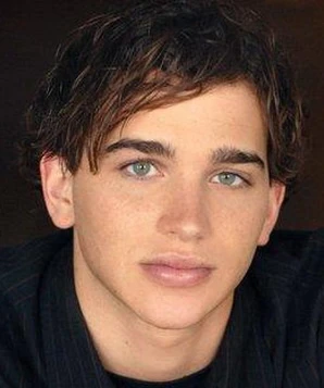 Патрик Сибис фото