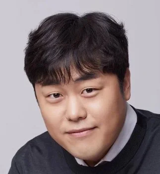 Мён-джин Пэ фото