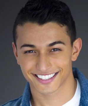 Пол Кармирян фото