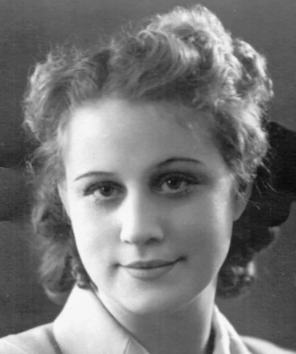 Полина Ванеева фото