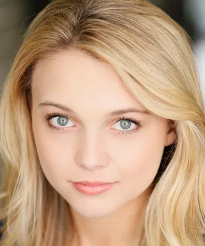 Райли Манросс фото