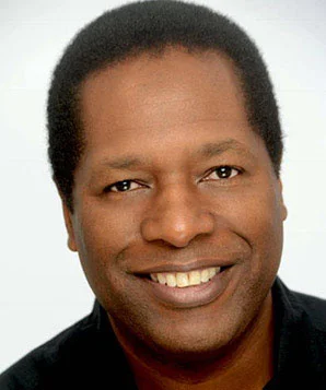 Рен Т. Браун фото