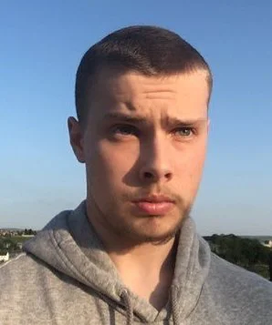 Рис Стоун фото