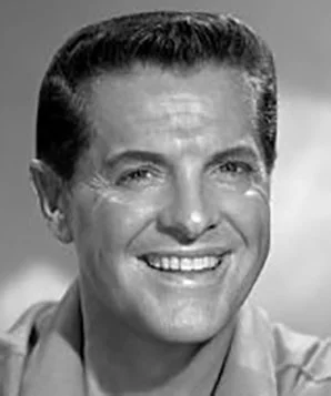 Каммингс Роберт фото