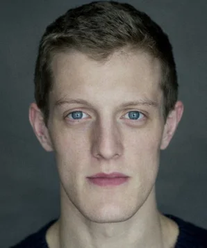 Роберт Нэйрн фото