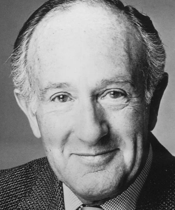 Ронни Стивенс фото