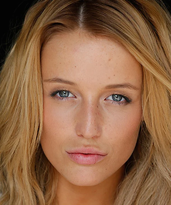 Дюмон Сара фото