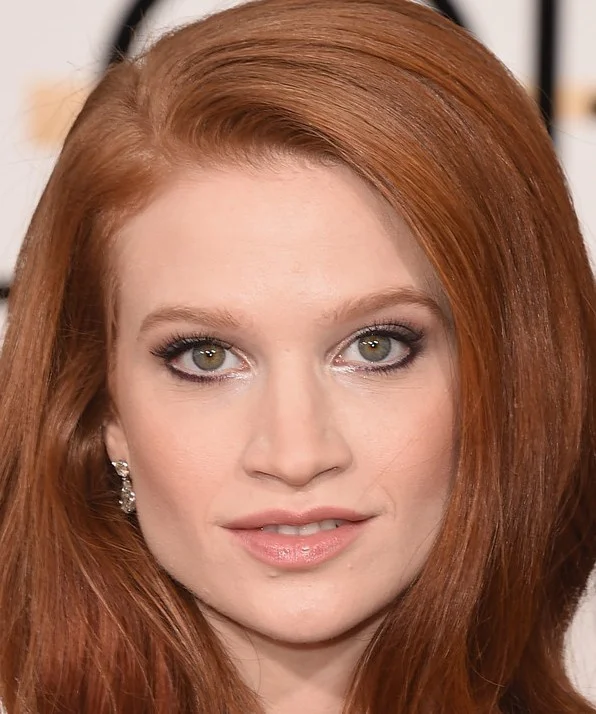 Сара Хэй фото