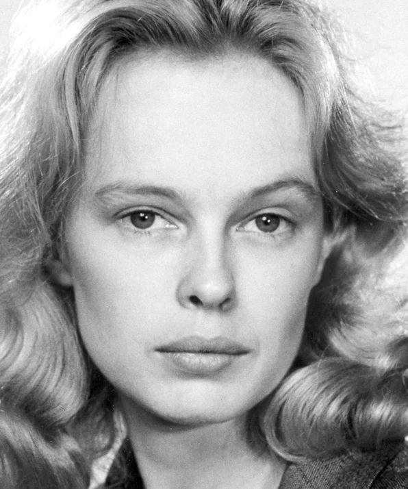 Сэнди Деннис фото