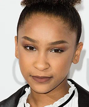 Сенниа Нануа фото