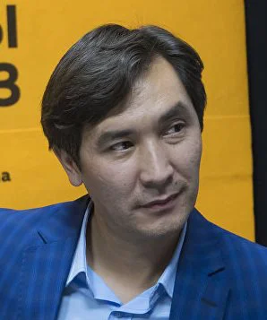 Суйун Откеев фото