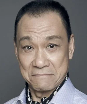 Сюэци Ван фото