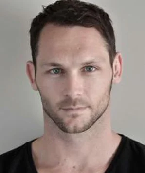 Тайрон Кеог фото