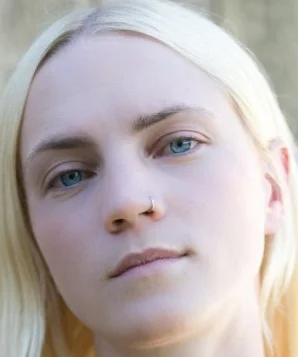 Тинд Сонеби фото