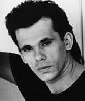 Тони Филдс фото