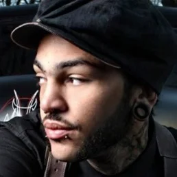 Маккой Трэвис фото