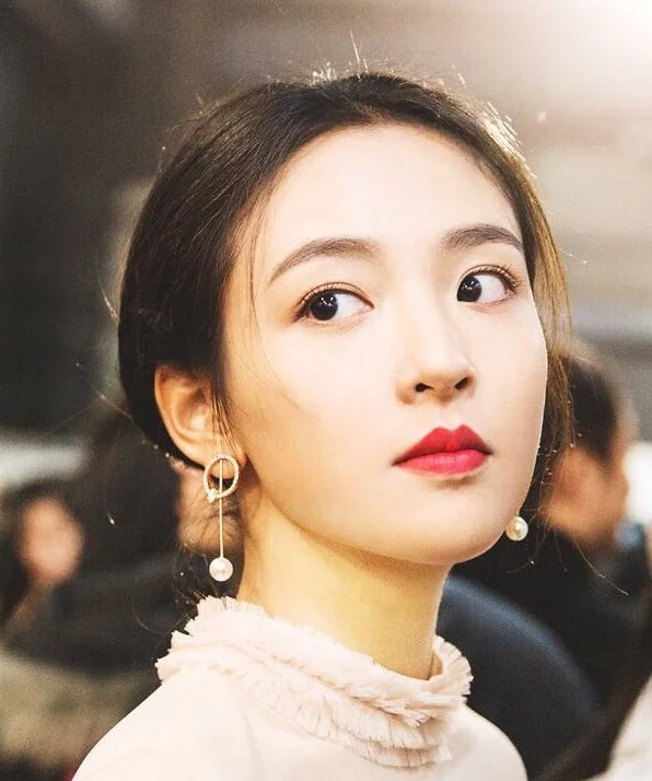 У Цянь фото