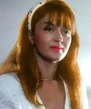 Урсула Дэвис фото