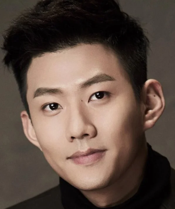 Цзинцзе Янь фото