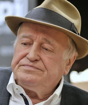 Ян Новицкий фото