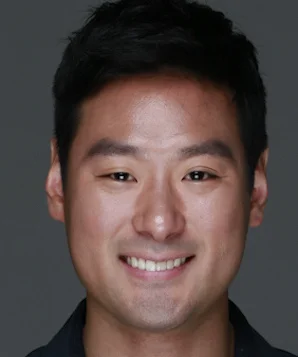 Ён Кю Ли фото