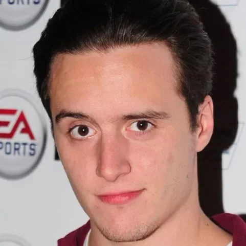 Дессью Юго фото