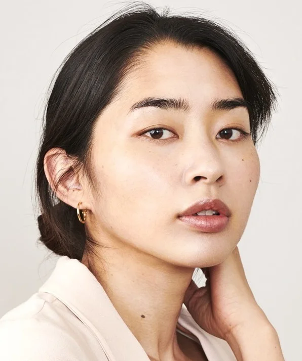 Юми Нарита фото