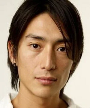 Юсукэ Исэя фото