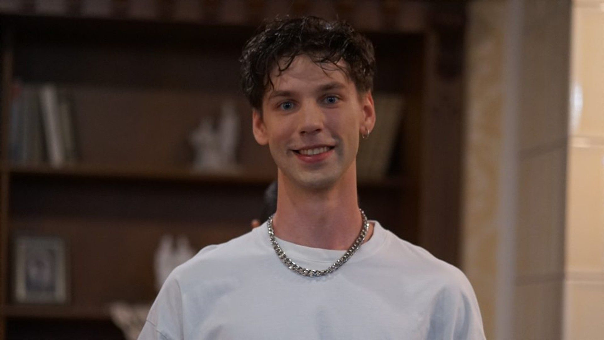 Любовь и другие препятствия. 1-я - 4-я серии