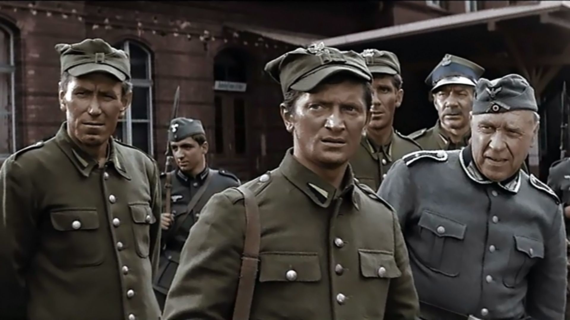 Приключения канонира Доласа. 2-я серия