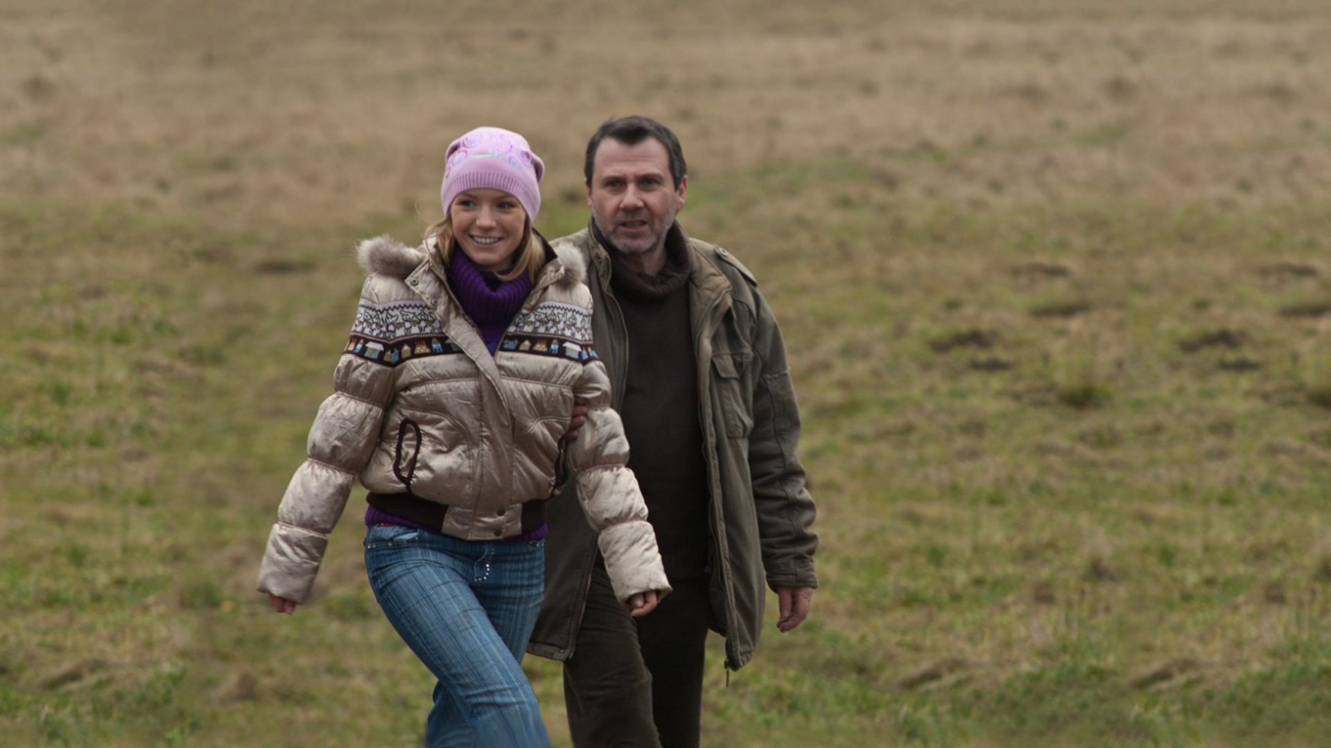 У реки два берега