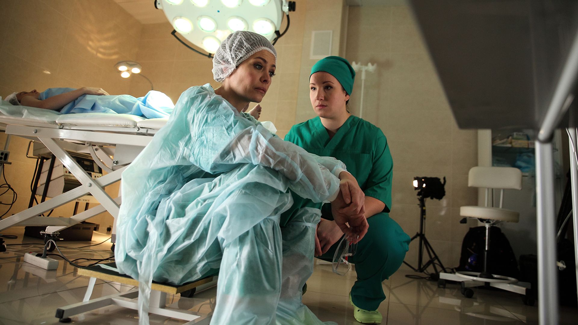 Чужие и близкие