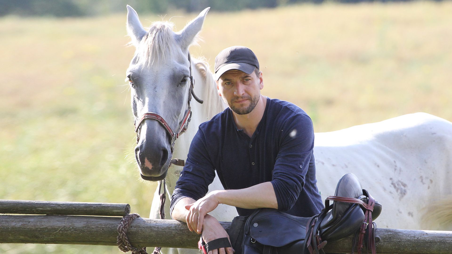 Восемь бусин на тонкой ниточке