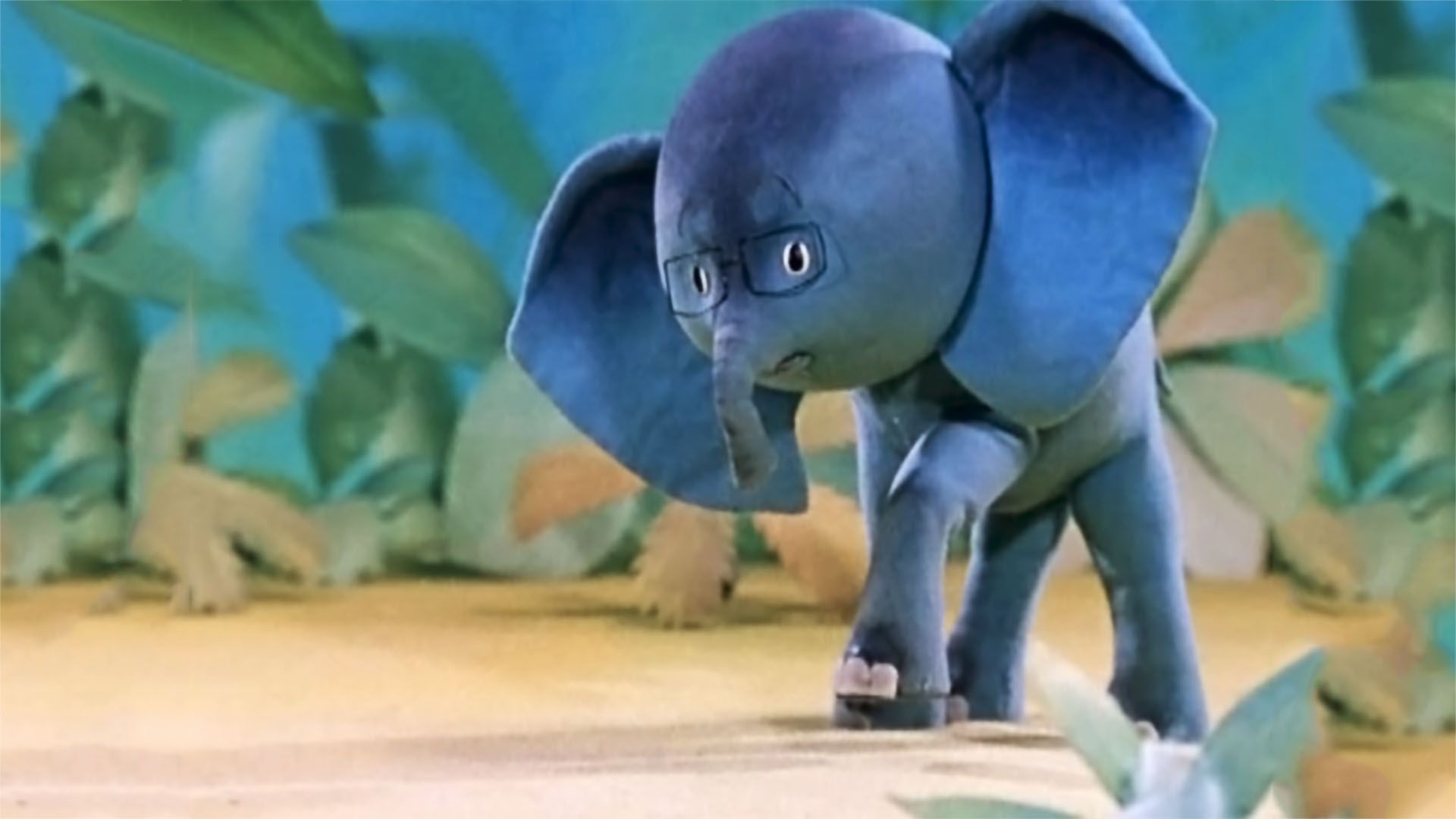 Куда идёт слонёнок?