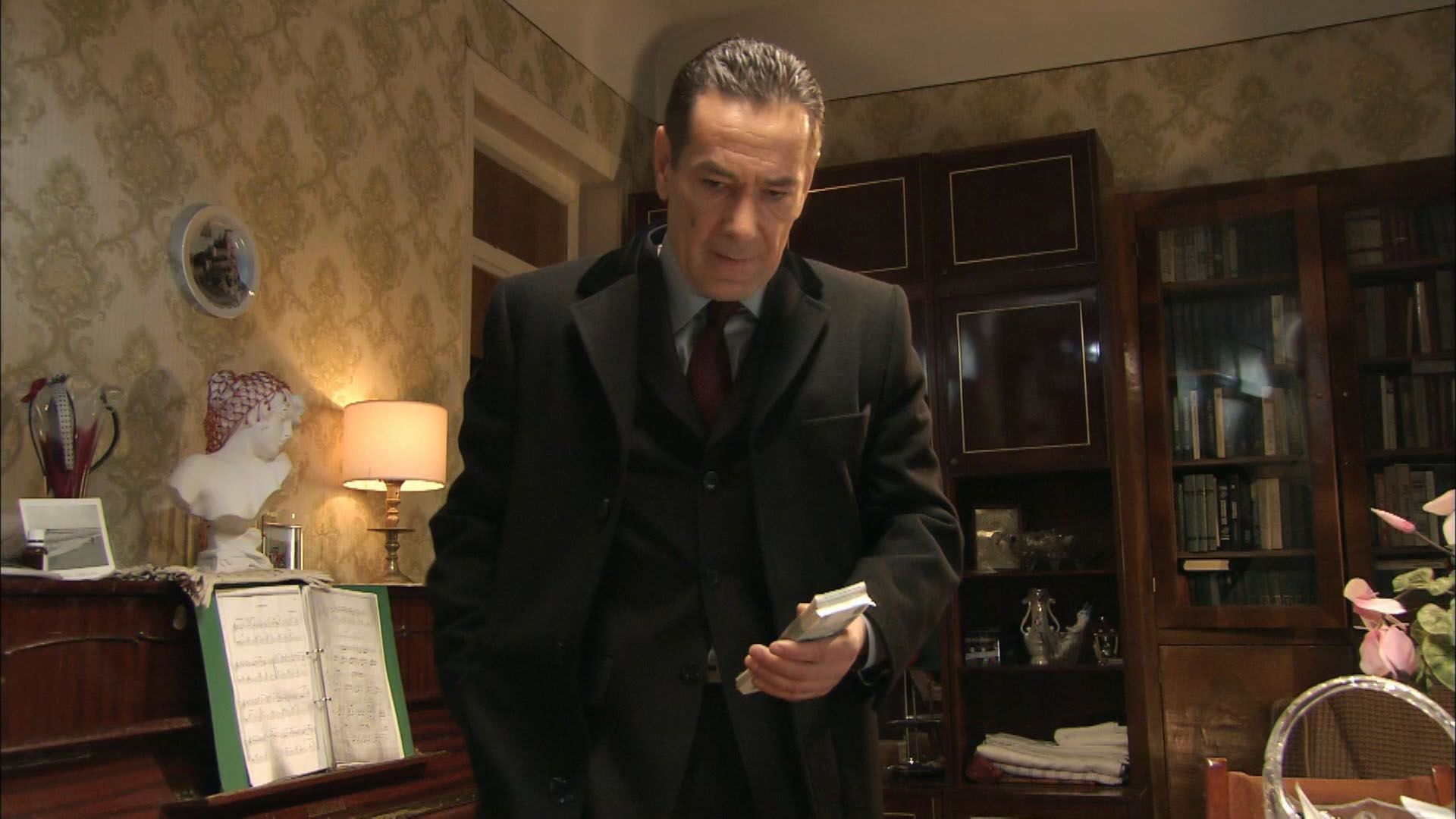 Трава под снегом. 1-я серия