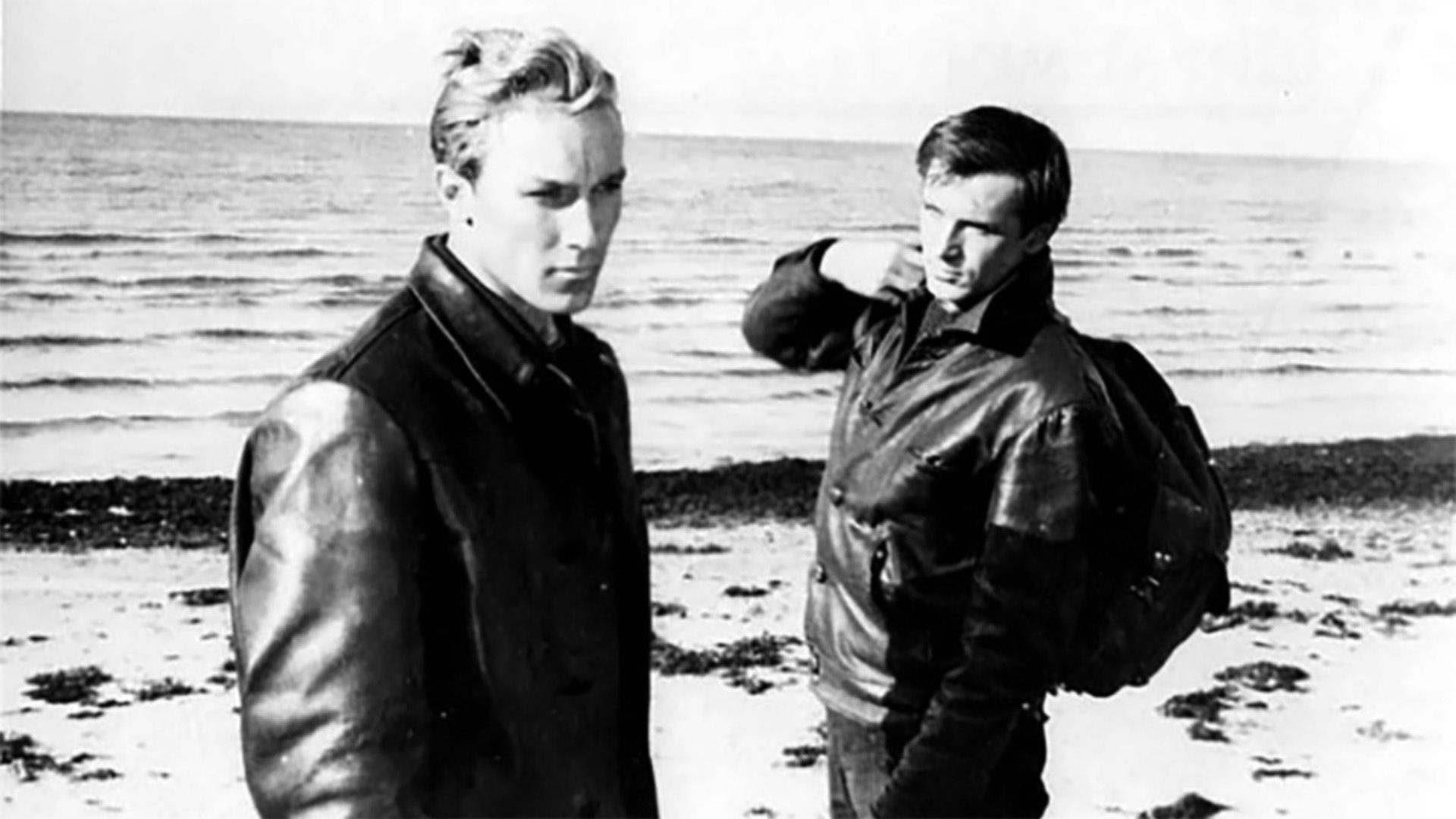 Щит и меч. 1-я - 4-я серии - "Без права быть собой"