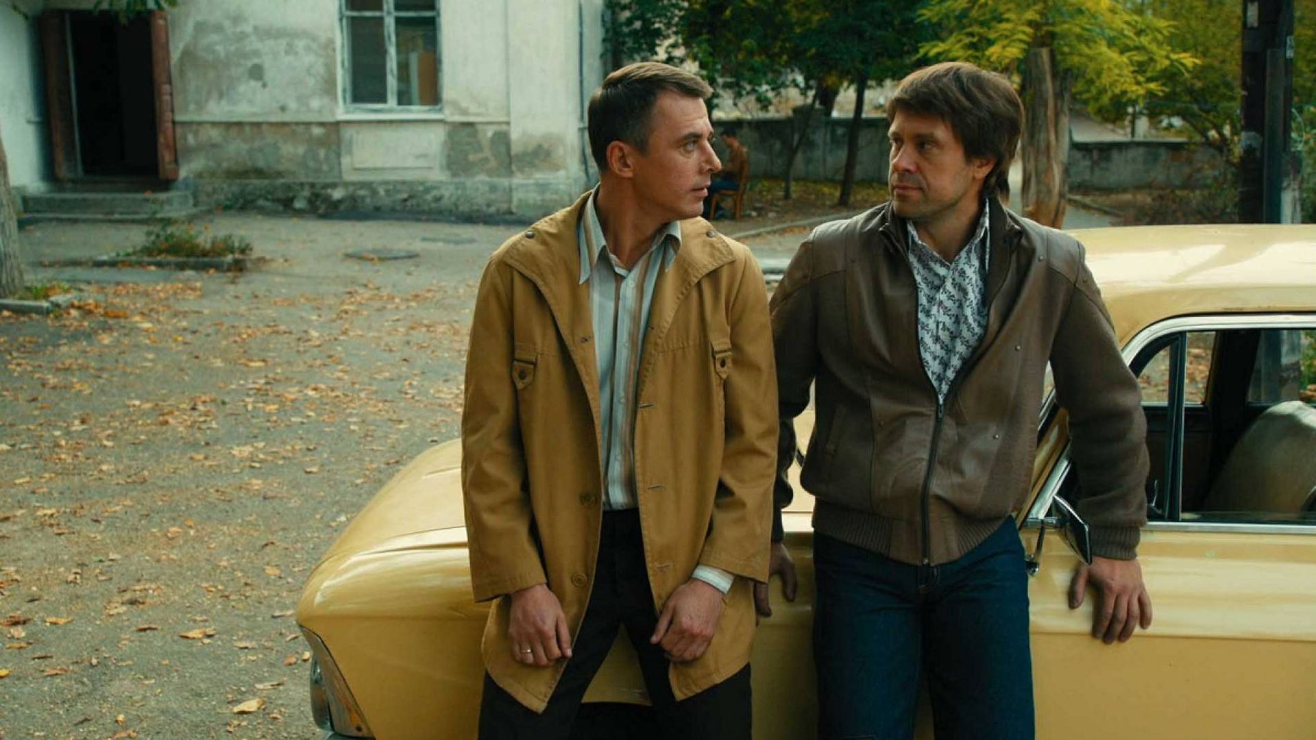 Игра с огнём. 1-я серия