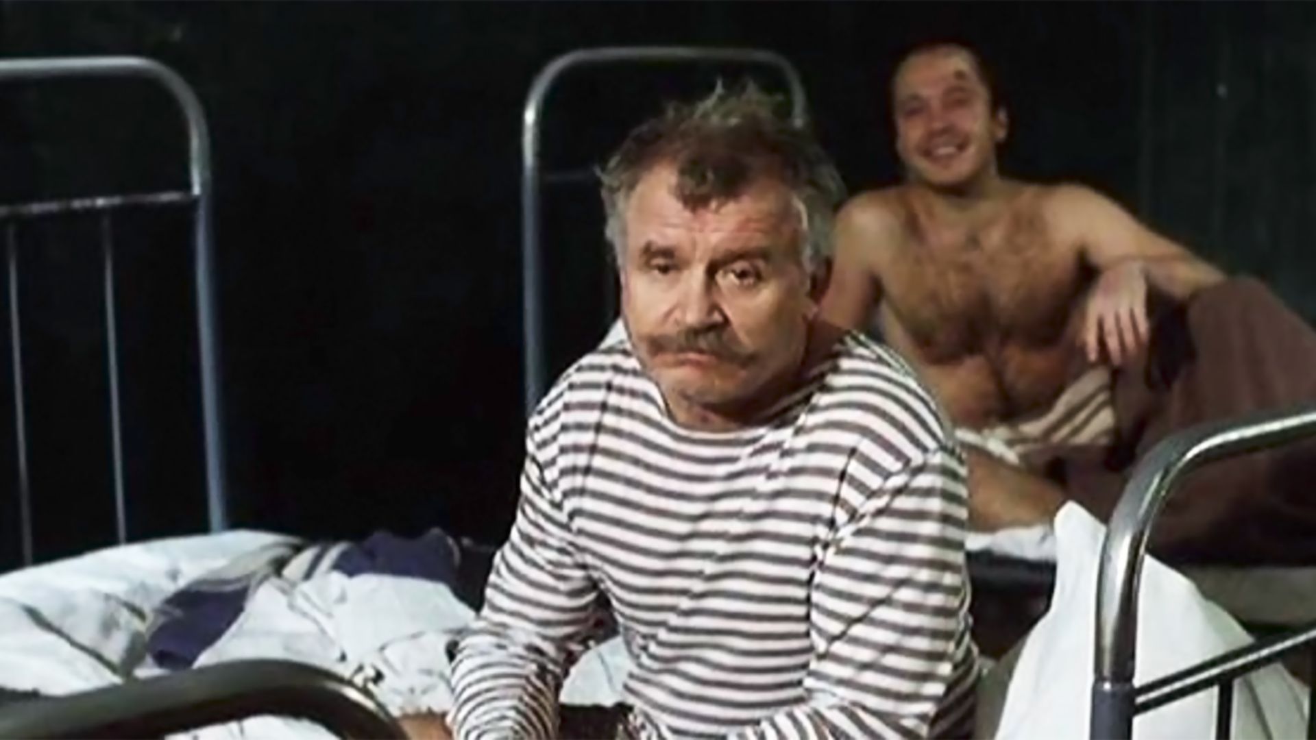 А поутру они проснулись