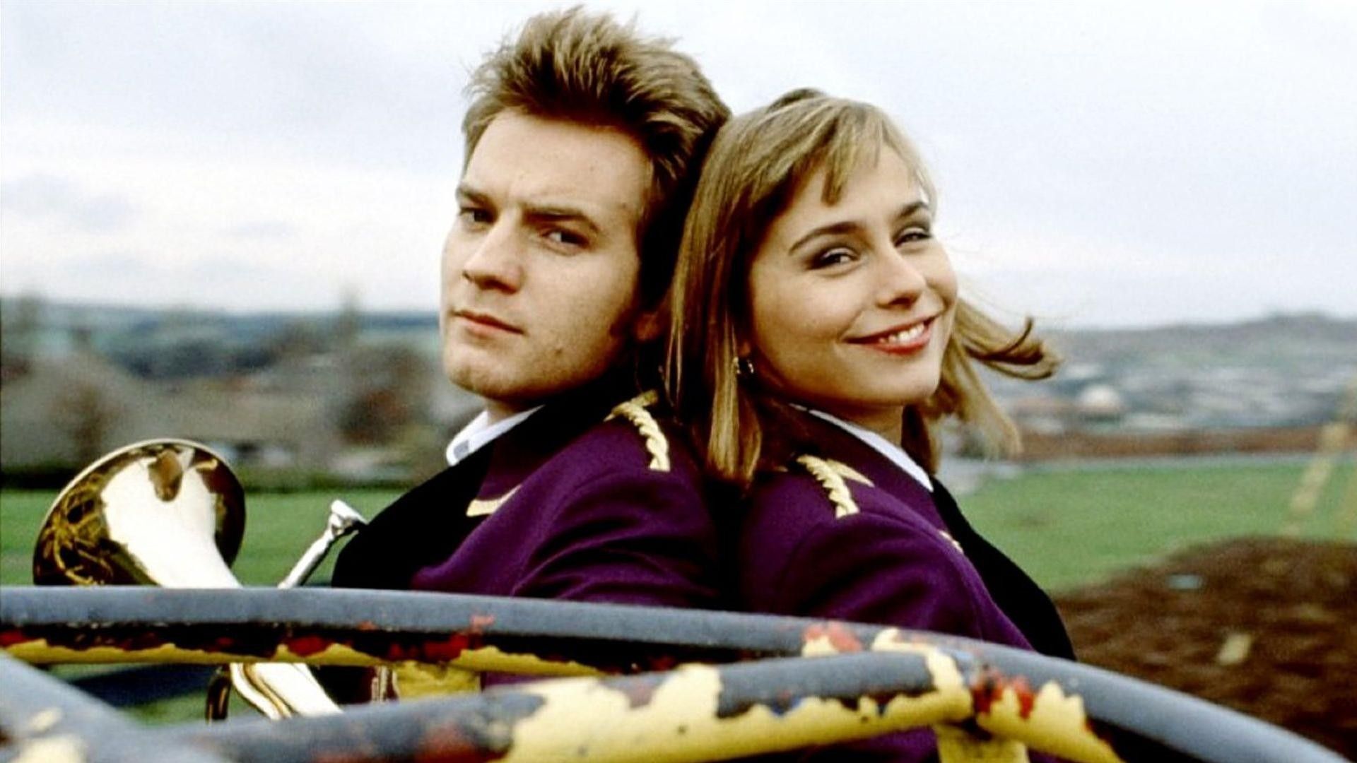 Под звуки меди