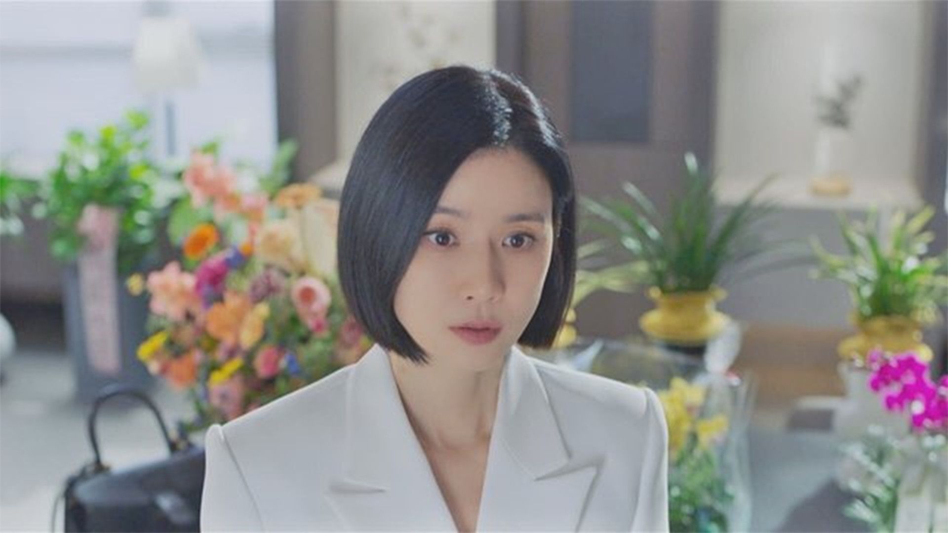 Агентство. 1-я серия