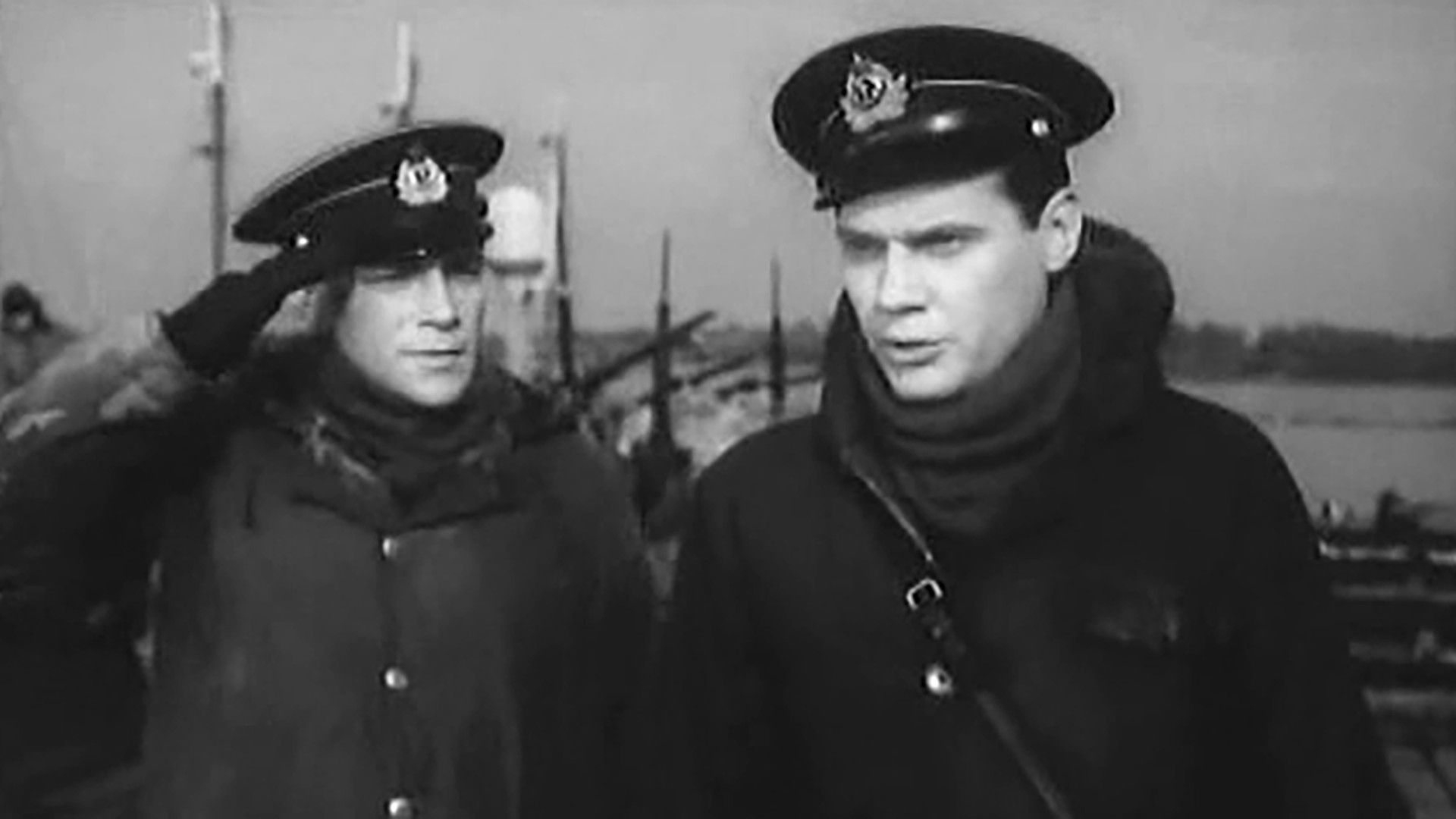 За тех, кто в море