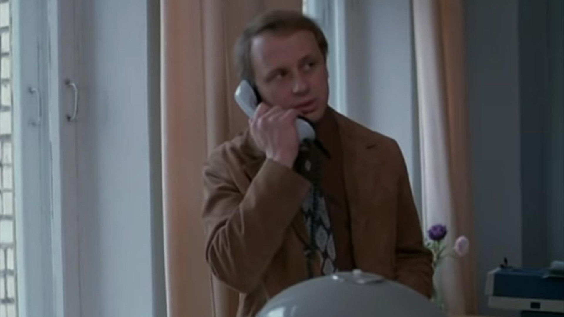 Слезы капали